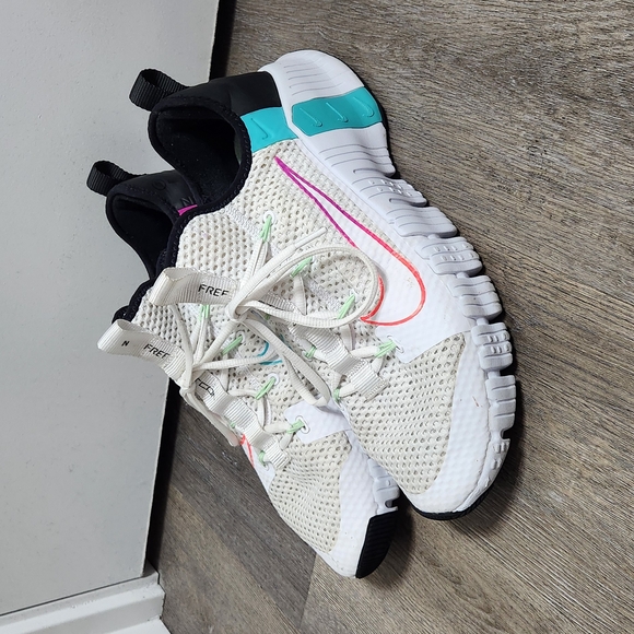 Nike Shoes - Nike Free RN 5.0 White Sneakers